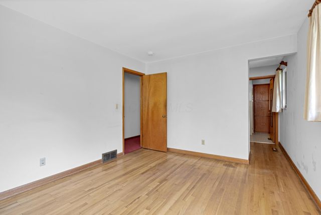 345 Ridgedale Drive N, Worthington, OH 43085