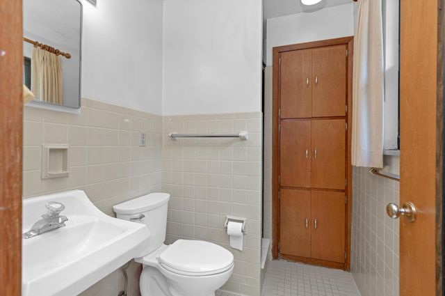 345 Ridgedale Drive N, Worthington, OH 43085