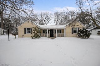8224 Dartmoor Road, Mentor, OH 44060
