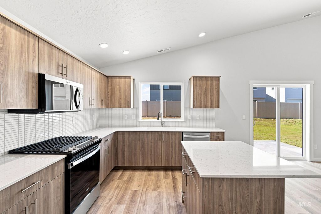 12806 Ropers St, Nampa, ID 83651 photo 5