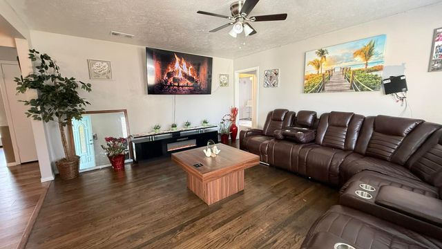 2204 Potter Road, Seagoville, TX 75159