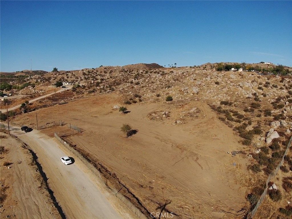 0 Salter, Perris, CA 92570 — photo 2