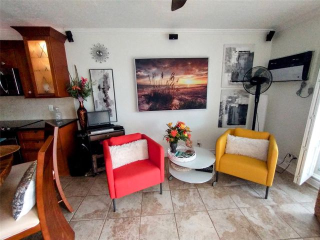 3212 SE 8th Street 24-b, Pompano Beach, FL 33062