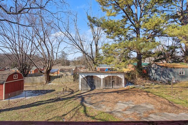 1920 Morris Ave, Columbia, TN 38401