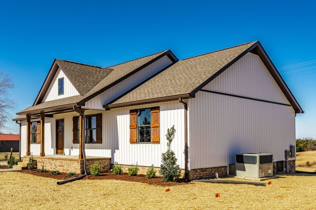 1260 Mount Olive Rd, Westmoreland, TN 37186