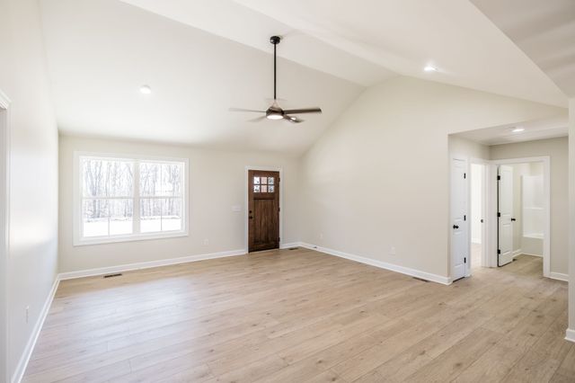 1260 Mount Olive Rd, Westmoreland, TN 37186