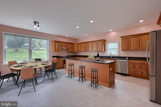 220 FORGE HILL RD, Manchester, PA 17345