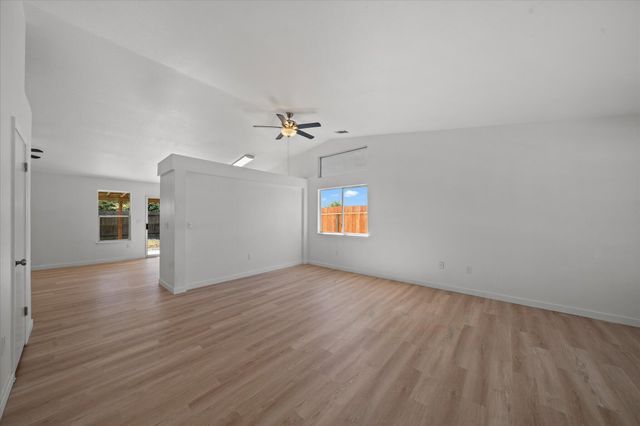 785 Mallard Street, Redding, CA 96003