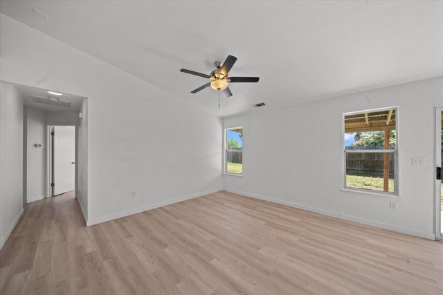 785 Mallard Street, Redding, CA 96003