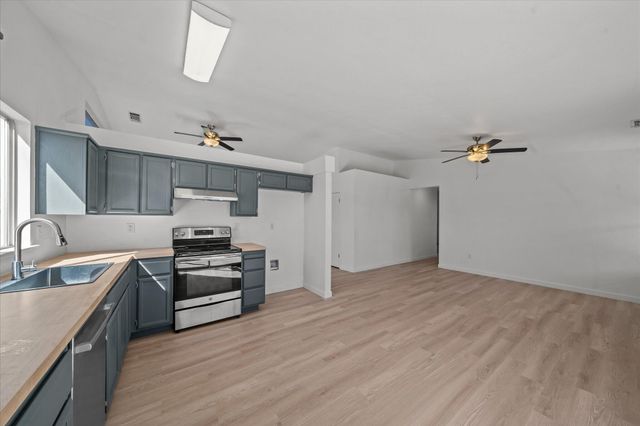 785 Mallard Street, Redding, CA 96003