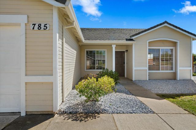 785 Mallard Street, Redding, CA 96003