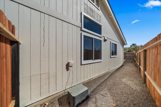 785 Mallard Street, Redding, CA 96003