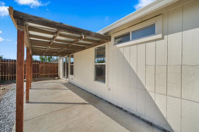 785 Mallard Street, Redding, CA 96003