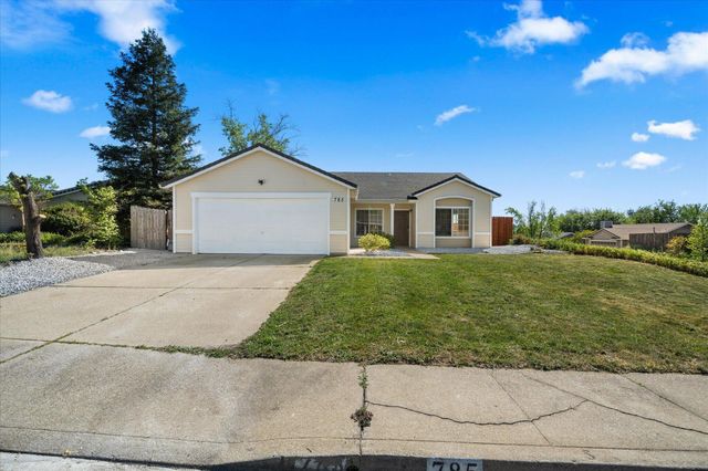 785 Mallard Street, Redding, CA 96003