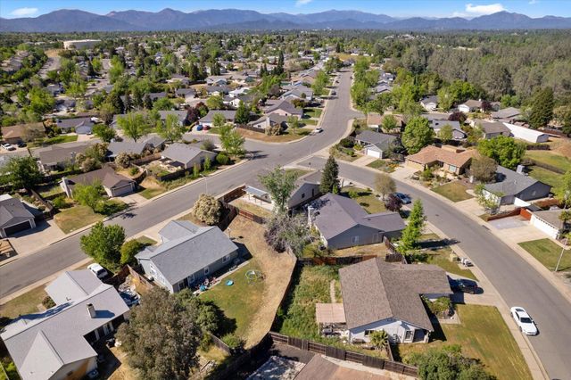 785 Mallard Street, Redding, CA 96003