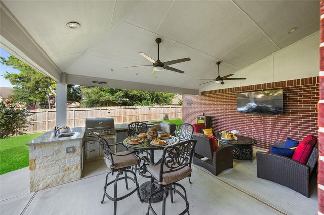 8802 Silver Lure Drive, Humble, TX 77346