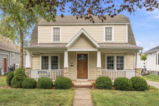 821 Lewis Avenue, St. Joseph, MI 49085