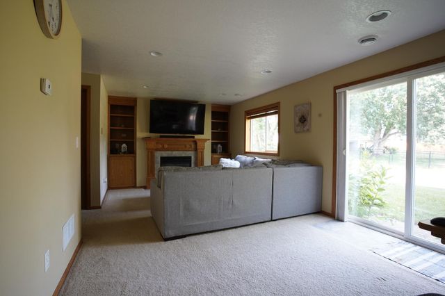 7696 Appaloosa Lane, Circle Pines, MN 55014