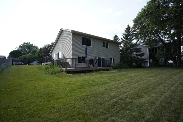 7696 Appaloosa Lane, Circle Pines, MN 55014