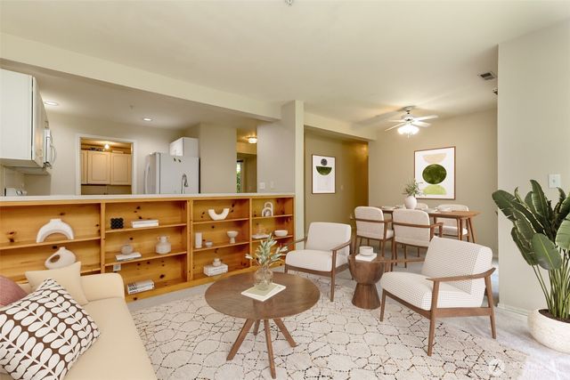 2037 S 368th Place, Federal Way, WA 98003