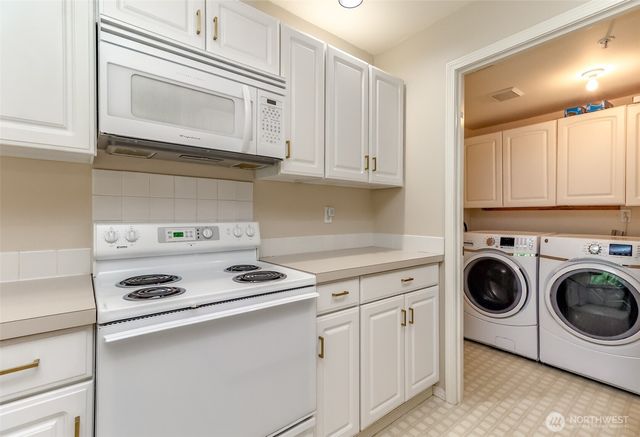 2037 S 368th Place, Federal Way, WA 98003