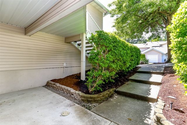 2037 S 368th Place, Federal Way, WA 98003