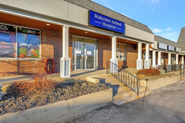 804 Eastwood Drive 6, Mahomet, IL 61853