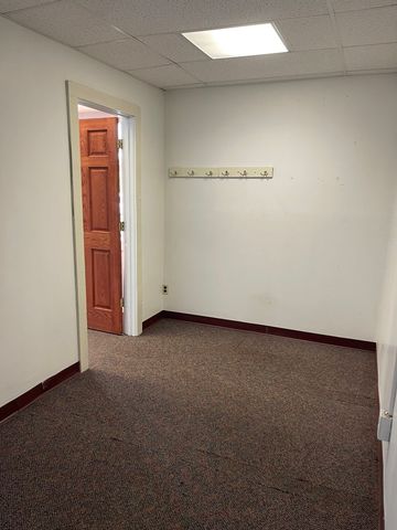 804 Eastwood Drive 6, Mahomet, IL 61853