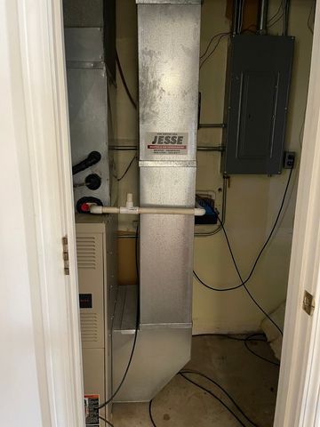 804 Eastwood Drive 6, Mahomet, IL 61853