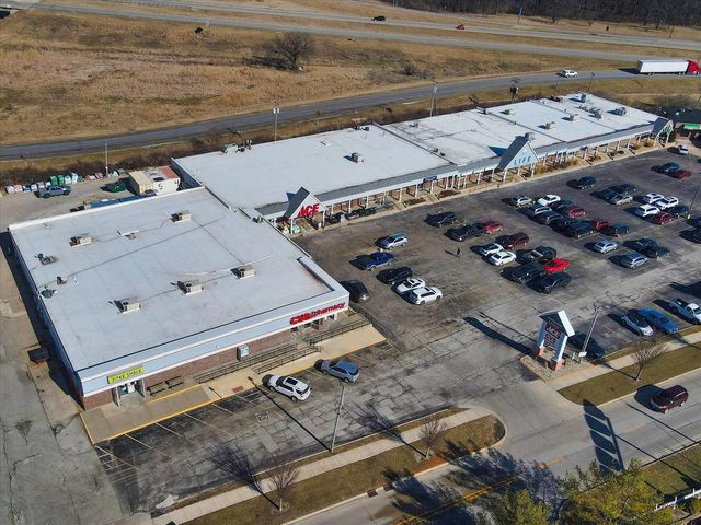 804 Eastwood Drive 6, Mahomet, IL 61853