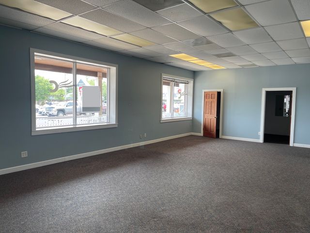 804 Eastwood Drive 6, Mahomet, IL 61853