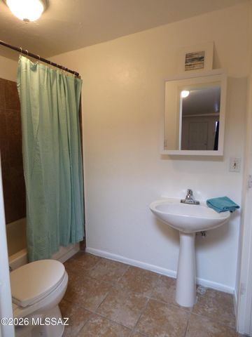 1029 E Irwin Place A, Tucson, AZ 85719