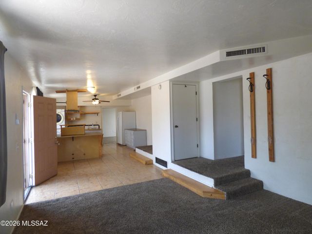 1029 E Irwin Place A, Tucson, AZ 85719