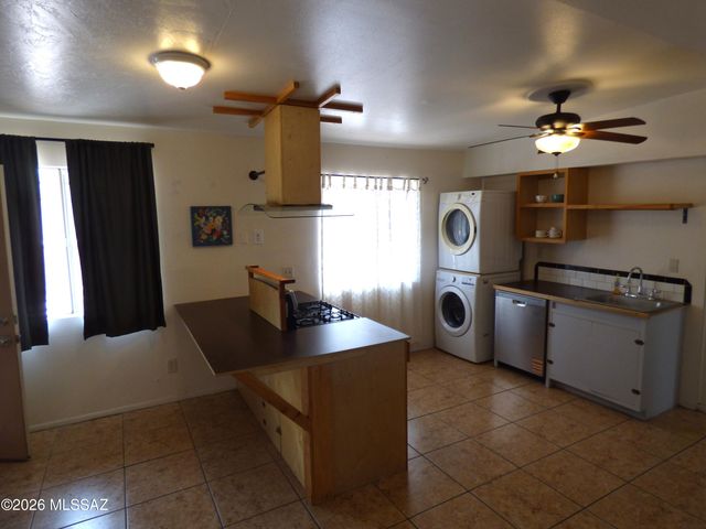 1029 E Irwin Place A, Tucson, AZ 85719