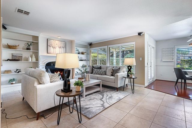 3075 W Silverhill Lane, Fresno, CA 93711