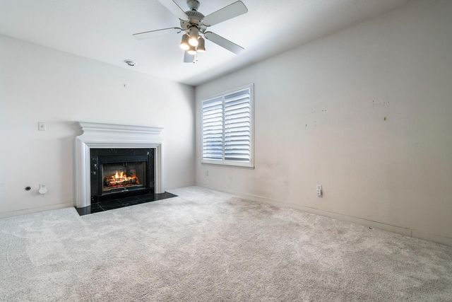 3075 W Silverhill Lane, Fresno, CA 93711