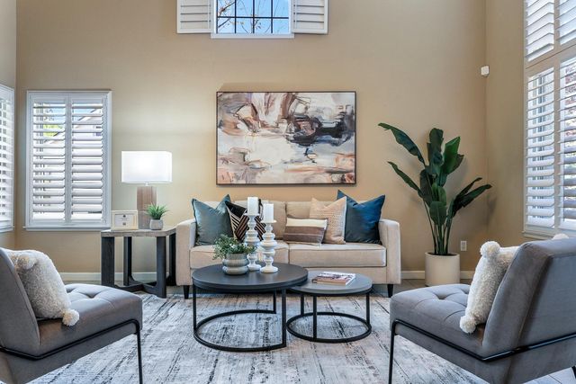 3075 W Silverhill Lane, Fresno, CA 93711