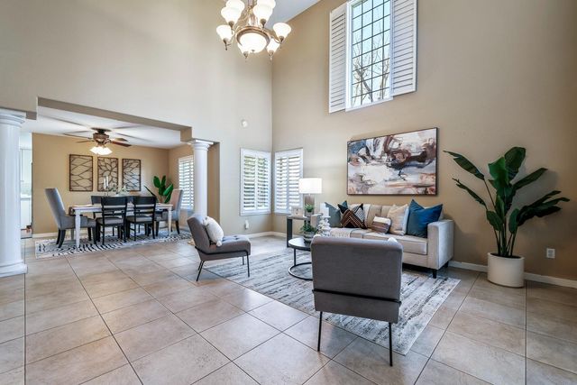 3075 W Silverhill Lane, Fresno, CA 93711