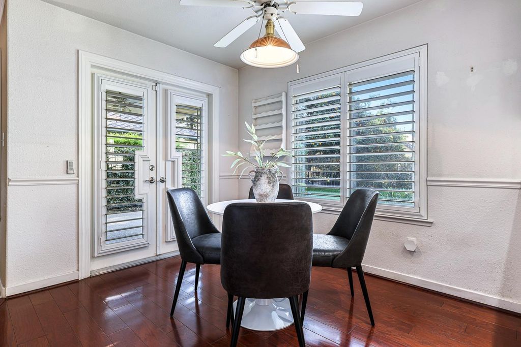 Image 14 of property listing at 3075 W Silverhill Lane, Fresno, CA 93711