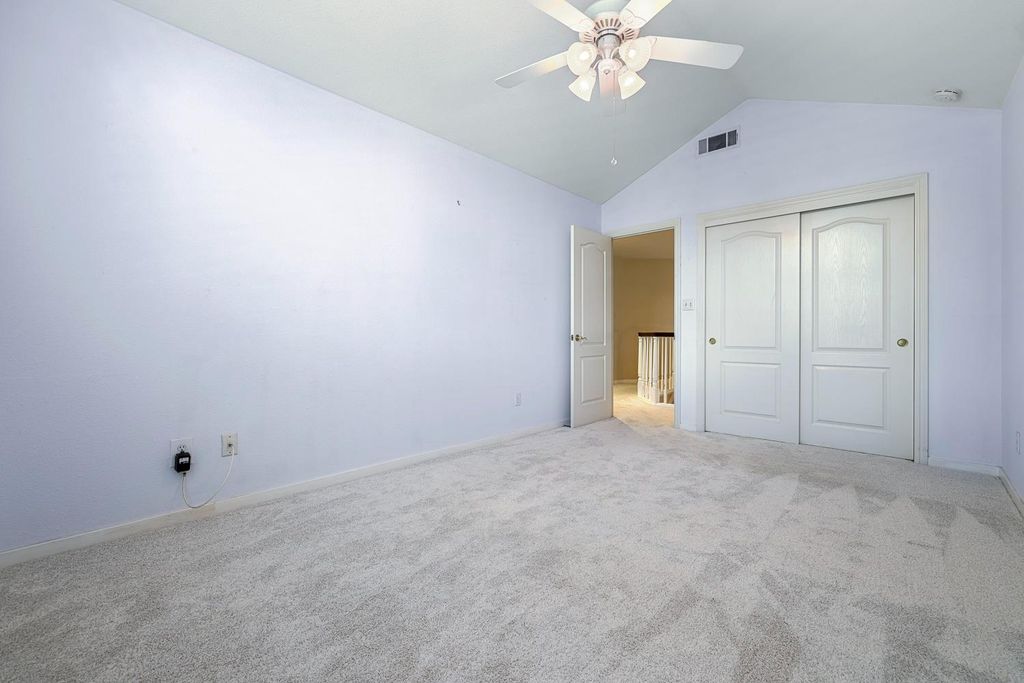 Image 30 of property listing at 3075 W Silverhill Lane, Fresno, CA 93711