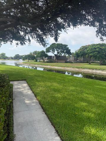 187 Charter Way, West Palm Beach, FL 33407