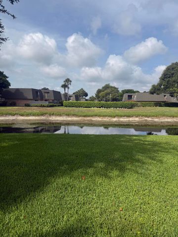 187 Charter Way, West Palm Beach, FL 33407