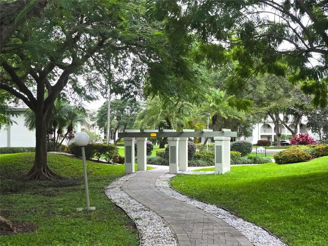 1107 Bahama Bnd E1, Coconut Creek, FL 33066