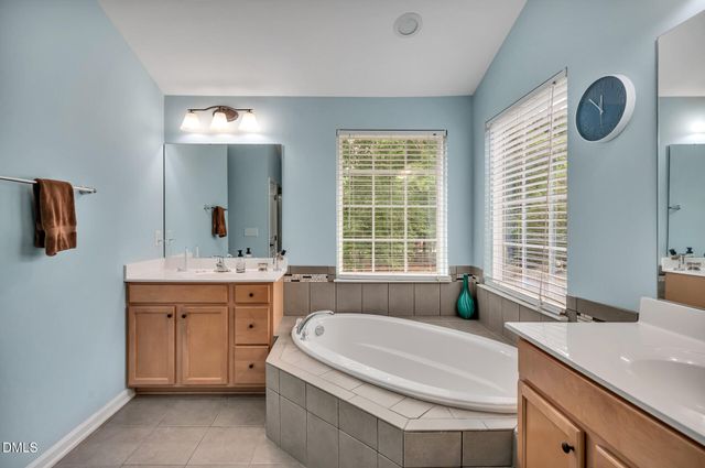 67 S Farnleigh Drive, Chapel Hill, NC 27517