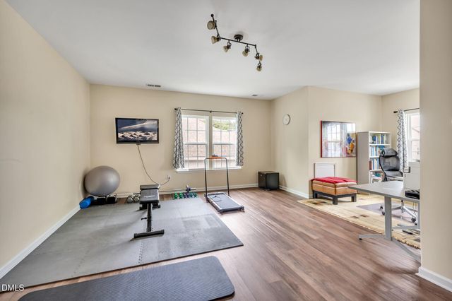 67 S Farnleigh Drive, Chapel Hill, NC 27517