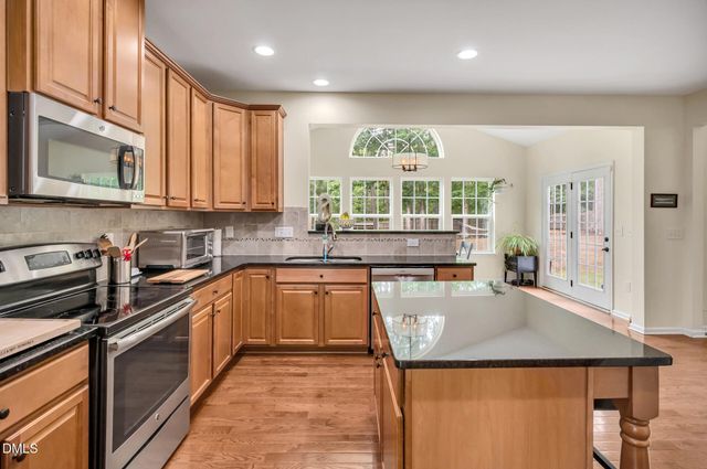 67 S Farnleigh Drive, Chapel Hill, NC 27517