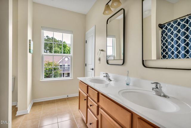 67 S Farnleigh Drive, Chapel Hill, NC 27517