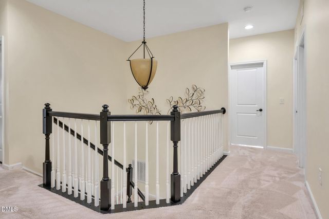 67 S Farnleigh Drive, Chapel Hill, NC 27517