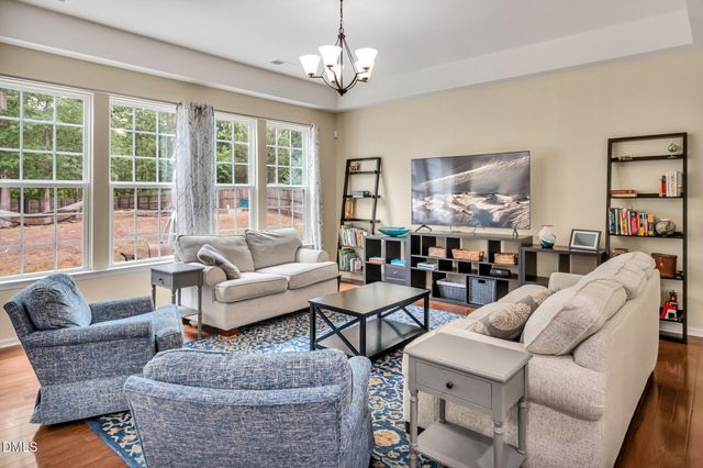 67 S Farnleigh Drive, Chapel Hill, NC 27517