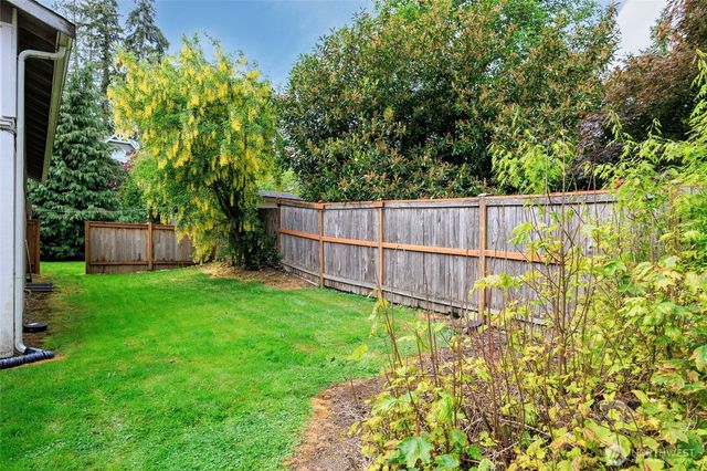 19708 North Park Avenue N, Shoreline, WA 98133